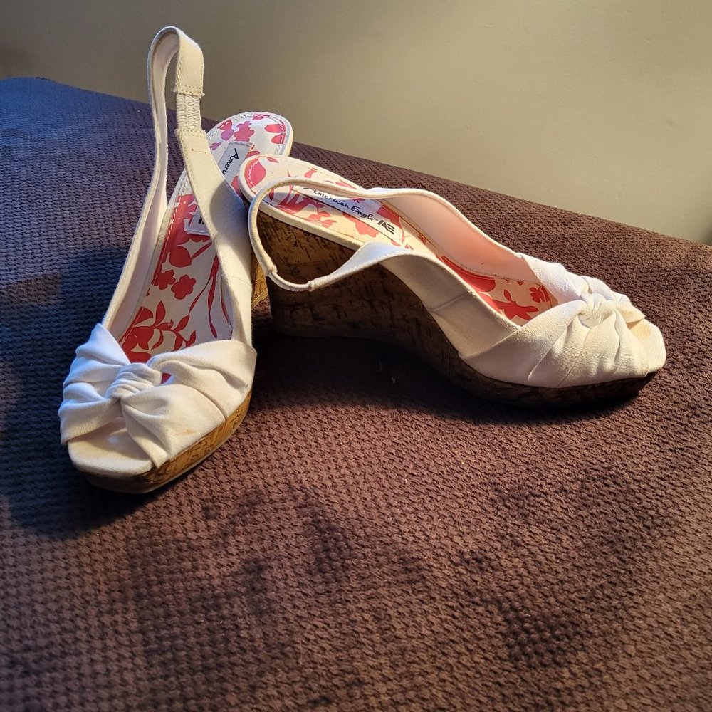 Wedge shoes